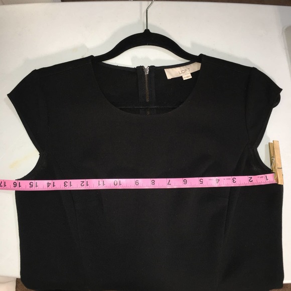 Loft Black Scoop Neck Cap Sleeve Sheath Dress With Pockets Size 4 - Picture 10 of 11